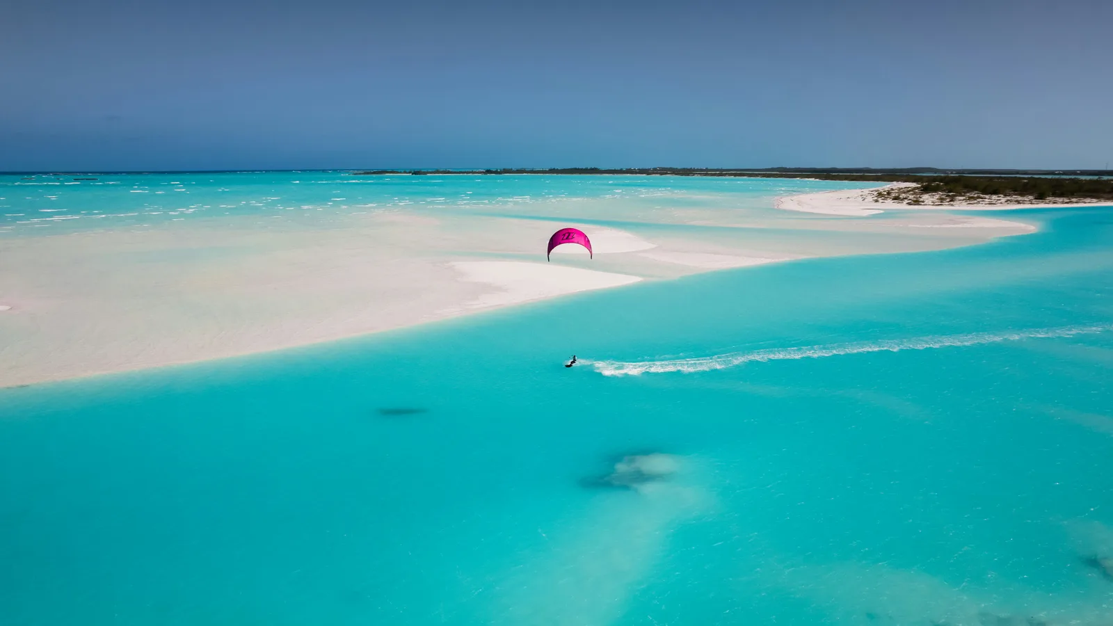 Moving to Bermuda or the Cayman Islands – What Really Determines If You’ll Settle